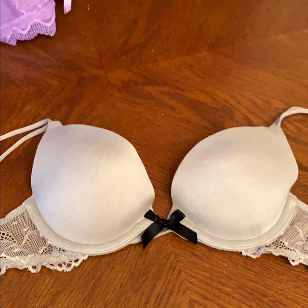 Victoria’s Secret bra in EUC size 32a
